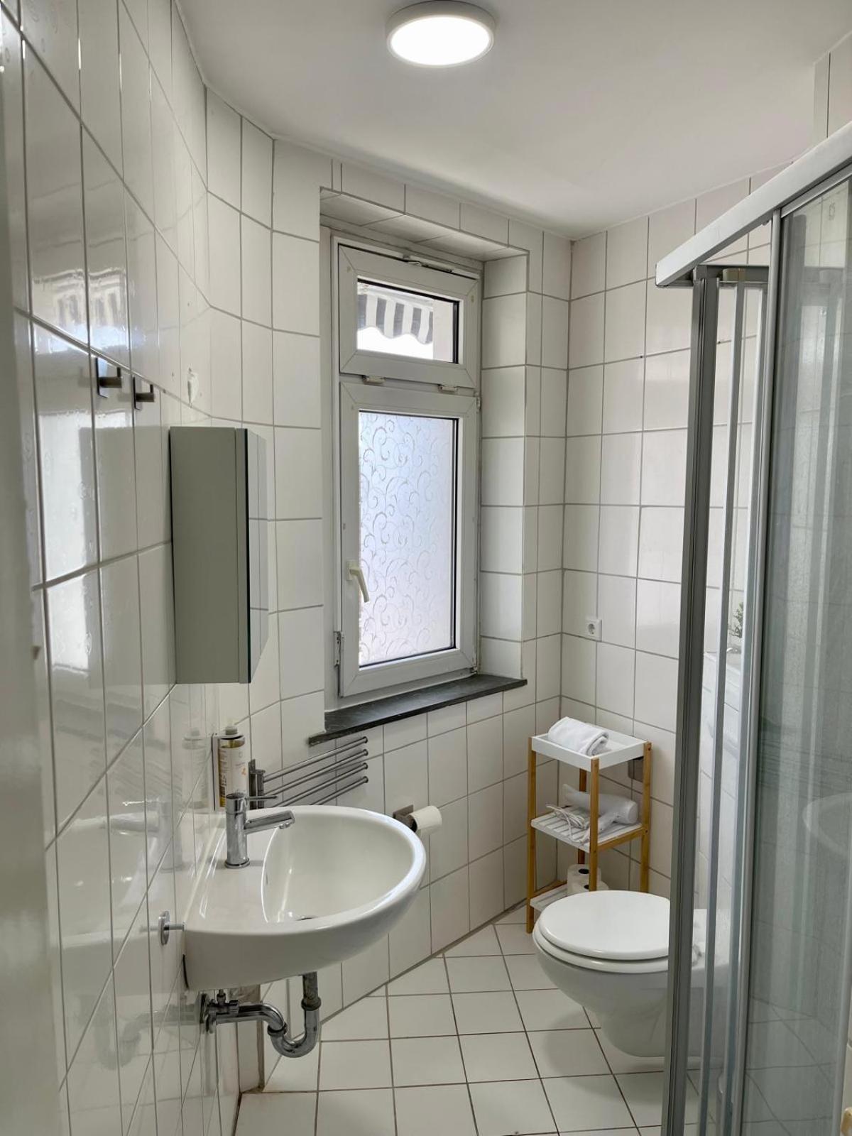 Raha - Ihr Komfortables Zuhause - Garten - Vollausstattung - Balkon - Parkplatz Kassel